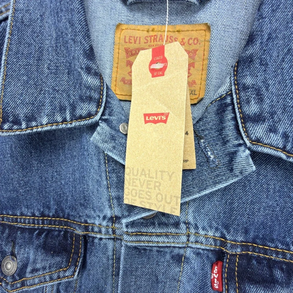 Levis Mens Blue Denim Trucker Jacket XXL 72334-0130 NWT